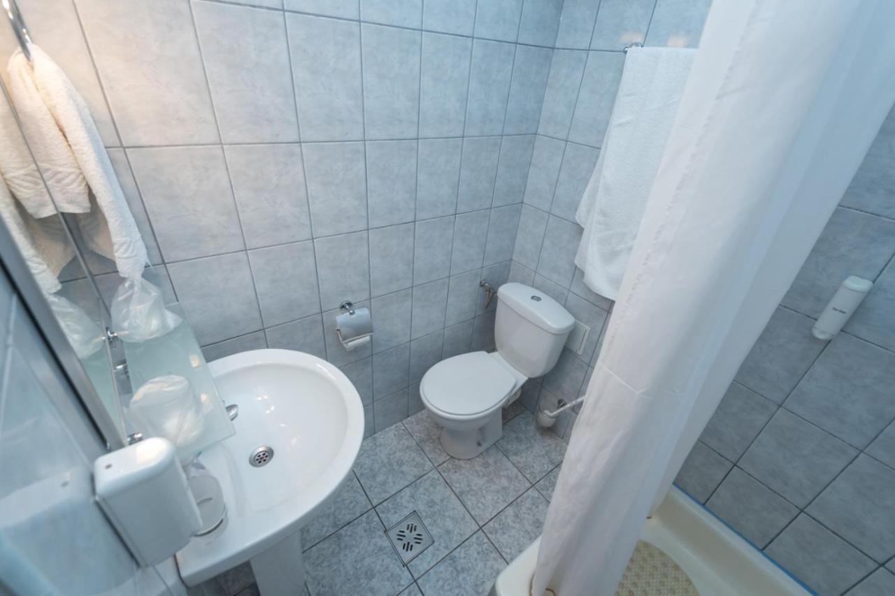 Hotel Amurg 南埃福列 外观 照片