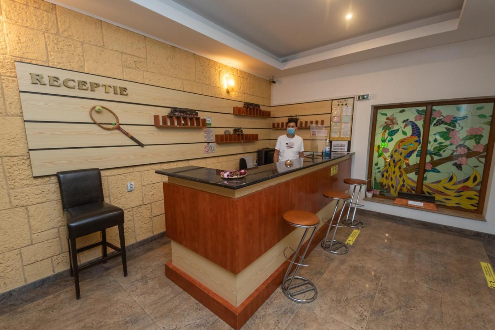 Hotel Amurg 南埃福列 外观 照片